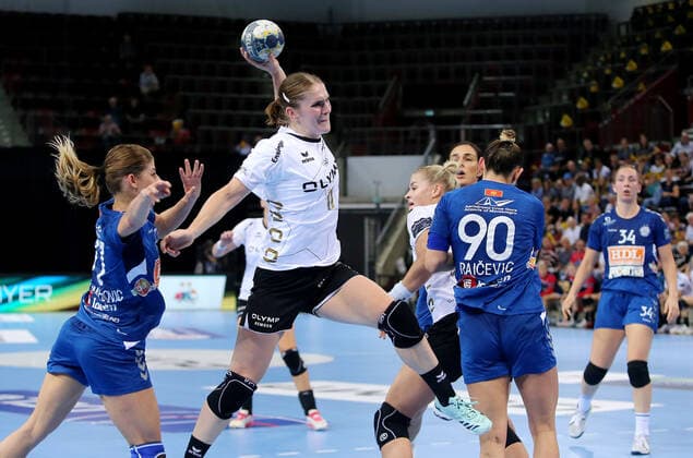 BAU 13 10 2019 Ludwigsburg Handball SG BBM Bietigheim vs. ZRK Buducnost, Laura van der Heijden BBM, above