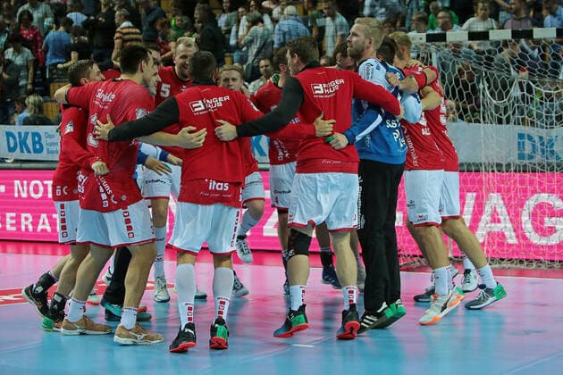 13 10 2019, xovx, Handball HBL, HSG Wetzlar MT Melsungen emspor, The MT Melsungen celebrates victory in the Hessenderby DFL DFB REGULATIONS PROHIBIT ANY USE OF PHOTOGRAPHS as IMAGE SEQUENCES and or QUASI VIDEO Wetzlar
