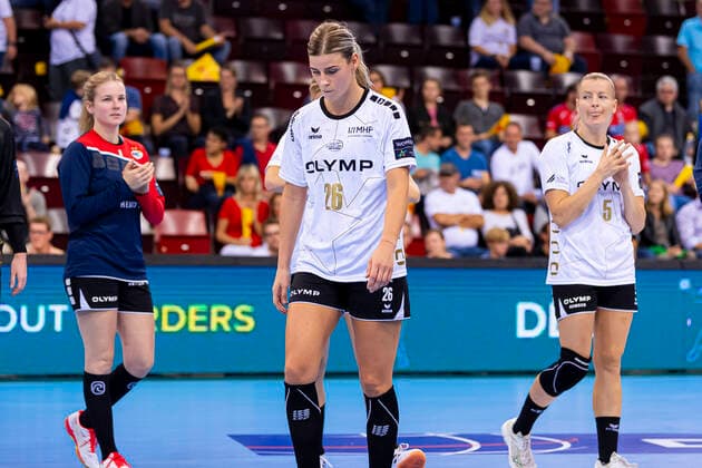 Ludwigsburg, Germany 13 October 2019 CL 19 20 SG BBM Bietigheim vs Buducnost Angela Malestein Bietigheim , Antje Lauenroth Bietigheim dissatisfied disappointed disappointed down frustrated, Ludwigsburg MHP Arena Baden Württemberg Germany
