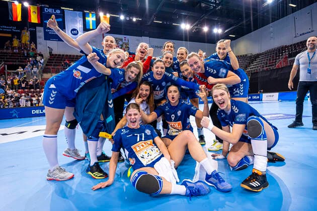 Ludwigsburg, Germany 13 October 2019 CL 19 20 SG BBM Bietigheim vs Buducnost the team of Buducnost final cheer final cheer emotion joy Ludwigsburg MHP Arena Baden Württemberg Germany