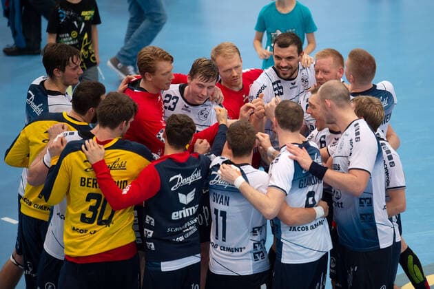 Minden, Germany 13 10 2019 1 Handball Bundesliga 2019 2020 GWD Minden vs SG Flensburg Handewitt Final cheers Flensburg Minden North Rhine-Westphalia Germany Kampa Halle