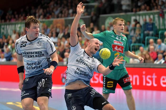 13 09 2019 pmk NB168556 Handball Men Bundesliga Season 2019 2020 GWD Minden SG Flensburg Handewitt Foul red cards for REISSKY 43 Goran SOGARD JOHANNESSEN 23 Christopher REISSKY 43 Simon HALD JENSEN 05 Flensburg