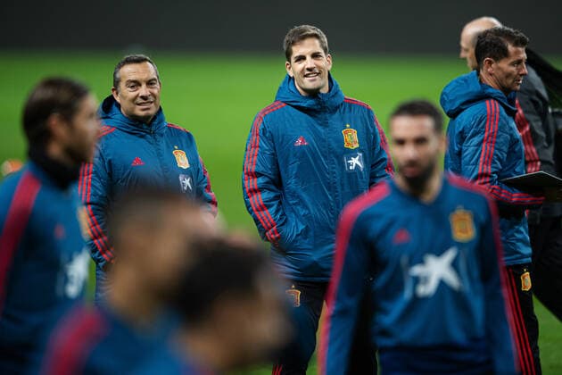 191014 Robert Moreno, head coach of the Spanish national football team, during a training session on October 14, 2019 in Stockholm Photo Joel Marklund BILDBYRAN code JM 88053 BBENG football football soccer soccer UEFA Euro Qualifier Spain Spain training training practice training,  Copyright: JOELxMARKLUND BB191014JM017