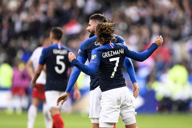 09 OLIVIER GIROUD (FRA) - 07 ANTOINE GRIEZMANN (FRA) - JOIE FOOTBALL : France vs Turquie - Qualifications Euro 2020 - 14 10 2019 AnthonyBIBARD FEP Panoramic 