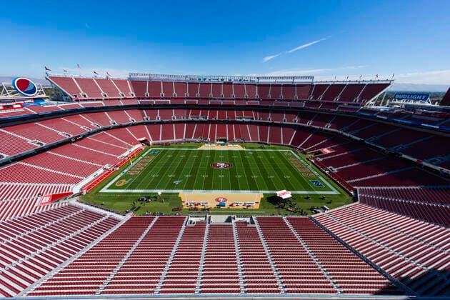 SANTA CLARA, CA - OCTOBER 07: General view of the interior of LeviÕs Stadium from an elevated level during the NFL, American Football Herren, USA regular season football game between the Cleveland Browns and the San Francisco 49ers on Monday, Oct. 7, 2019 at Levi s Stadium in Santa Clara, Calif. (Photo by Ric Tapia Icon Sportswire) NFL: OCT 07 Browns at 49ers Icon269191007156