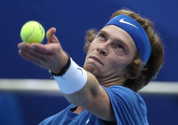 MOSCOW, RUSSIA - OCTOBER 15, 2019: Russia s Andrey Rublev serves the ball during the men s singles 1st round match against Kazakhstan s Alexander Bublik at the 2019 VTB Kremlin Cup International Tennis Tournament at the Krylatskoye Ice Palace. Mikhail Tereshchenko TASS  TS0BEFBF