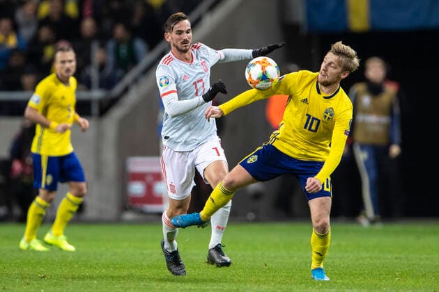 191015 Fabian Ruiz of Spain and Emil Forsberg of Sweden during the UEFA Euro Qualifier football match between Sweden and Spain on October 15, 2019 in Stockholm,  Copyright: ANDREASxLxERIKSSON BB191015AE040