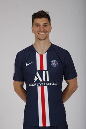 THOMAS MEUNIER FOOTBALL : Presentation - Paris st germain - Photo Officielle -14 10 2019 PANORAMIC PSG 