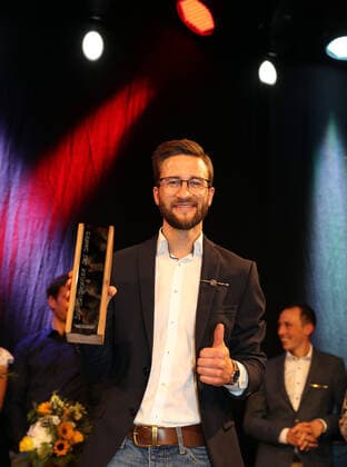 DSV clothing with award of the Golden Ski Markus Eisenbichler is ski athlete of the year, elected by the active members of the German Ski Association Laupheim Germany Kässbohrer Headquarters