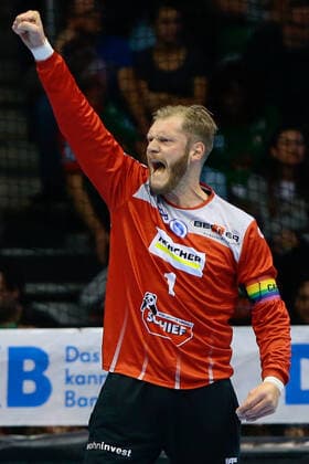 17 10 2019, xtgx, Handball Liqui Moly HBL, SC Magdeburg TVB Stuttgart emspor, v l Johannes Bitter Stuttgart, 1 Jubelt über held ball, defended, held, goalkeeper GETEC Arena