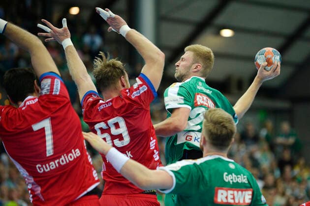 LIQUI MOLY Handball Bundesliga 2019 2020, 10 matchday, SC DHfK Leipzig vs. TBV Lemgo Lippe 17 10 2019 goalscoring Philipp Weber backspace player DHfK Leipzig, back number 20 top right against Isaias Guardiola backspace player Lemgo, back number 7 , Christian Klimek Kreislaufufer Lemgo, back number 69 v l n r in handball Bundesliga game Leipzig vs. TBV Lemgo Lippe 17 10 2019 Maciej Gebala Kreislaufufer DHfK Leipzig, back number 28 lower left does not grip a Leipzig Sachsen Deutschland Arena Leipzig