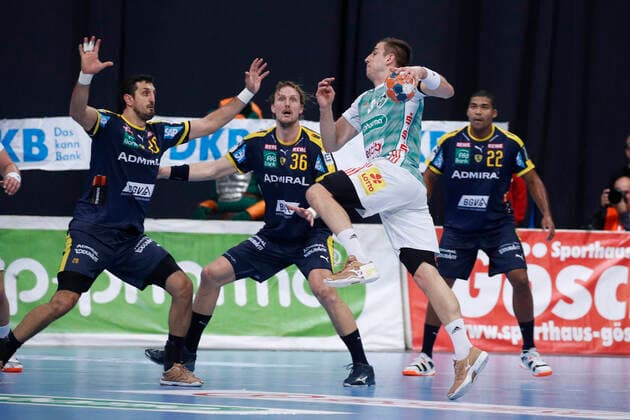 17 10 2019, TUI Arena, Hannover, league game, 1 Bundesliga, TSV Hannover Burgdorf vs Rhein Neckar Loewen, in picture Ilija Abutovic 20, Loewen , Jesper Nielsen 36, Loewen and Mads Mensah Larsen 22, Loewen in duel with Nejc Cehte 3, Han Burgdorf TSV Hannover Burgdorf vs Rhein Neckar Loewen