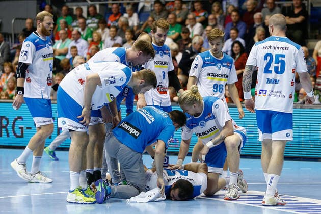 17 10 2019, xtgx, Handball Liqui Moly HBL, SC Magdeburg TVB Stuttgart emspor, v l Zarko Peshevski Stuttgart, 44 injured on ground GETEC Arena