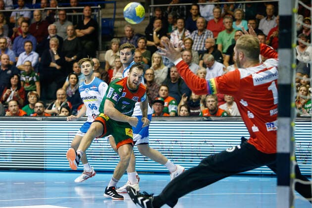 17 10 2019, xtgx, Handball Liqui Moly HBL, SC Magdeburg TVB Stuttgart emspor, v l Christian O Sullivan Magdeburg, 24 scores goal, goal scorer, scored goal, scores the goal GETEC Arena
