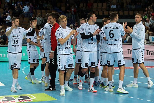 17 10 2019, xovx, Handball HBL, HSG Wetzlar THW Kiel emspor, The Kiel players cheer for the 30 26 victory in Wetzlar, Freisteller DFL DFB REGULATIONS PROHIBIT ANY USE OF PHOTOGRAPHS as IMAGE SEQUENCES and or QUASI VIDEO Wetzlar
