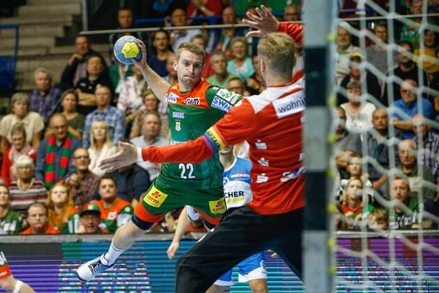 17 10 2019, xtgx, Handball Liqui Moly HBL, SC Magdeburg TVB Stuttgart emspor, v l Lukas Mertens Magdeburg, 22 scoring goal, scorer, scored goal, scores the goal GETEC Arena