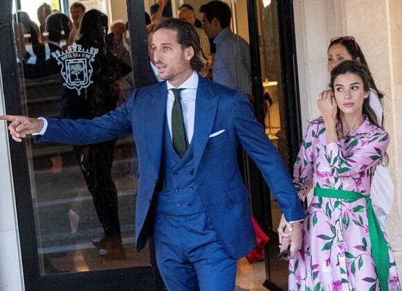 Spanish tennis player Feliciano Lopez (L) and his wife Sandra Gago (R) leave a hotel in Pollenca, Mallorca, Balearic Islands, Spain, 19 October 2019, to attend Spanish tennis player Rafael Nada s wedding. Nadal will marry long-tim partner Maria Francisca Perello Xisca on a private ceremony held at the Pollenca Bay in Mallorca. Guests arrive for Rafa Nadal and Xisca s weeding !ACHTUNG: NUR REDAKTIONELLE NUTZUNG!  Copyright: xCatixCladerax GRAF3197 20191019-637070924741081897