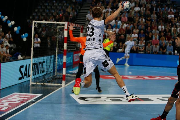 Handball, CL, Montpellier HB - THW Kiel Rune Dahmke GER Left Wing HANDBALL : Montpellier vs Kiel - Ligue des Champions - 19 10 2019 GuillaumeBresson Panoramic 