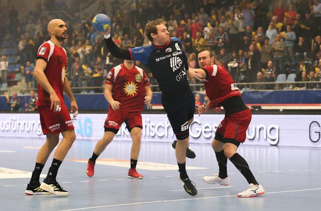 19 10 2019, Germany, Bietigheim, Handball 2 Bundesliga Men Season 2019 2020 SG BBM Bietigheim vs. TuS N Lübbecke v l Marko Bagaric TuS , Patrick Rentschler BBM , Jo Gerrit Genz TuS