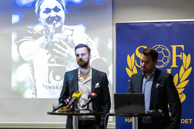 191022 Swedens national team captain Henrik Signell presents the World Cup squad during a press conference on October 22, 2019 in Stockholm,  Copyright: ANDREASxLxERIKSSON BB191022AE001