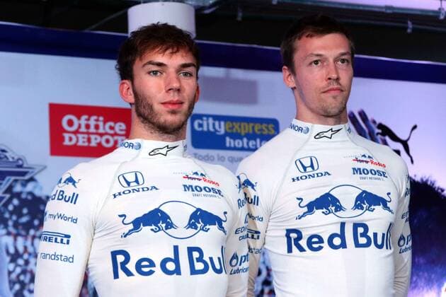 October 23, 2019: EUM20191023DEP14.JPG.CIUDAD DE MEXICO. MotoringAutomovilismo-Toro Rosso.- 23 de octubre de 2019. Pierre Gasly y Daniil Kvyat, pilotos de la Escuderia Toro Rosso de la Formula 1, ofrecieron conferencia de prensa y convivieron con aficionados en una pista de go karts. Foto: Agencia EL UNIVERSALCarlos MejiaEELG Latin News: October 23, 2019  - ZUMAu78_ 20191023_zaf_u78_069 Copyright: xElxUniversalx