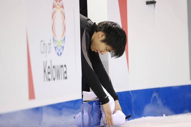Yuzuru Hanyu (JPN), OCTOBER 24, 2019 - Figure skating, Eiskunstlauf : ISU Grand Prix of Figure Skating 2019 2020 2019 Skate Canada International Men s Practice at Prospera Place, Kelowna, Canada. Noxthirdxpartyxsales  (115080199)