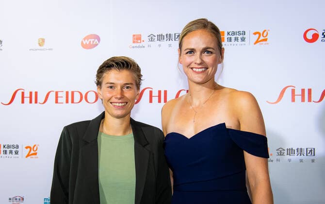 October 25, 2019, Shenzhen, CHINA: Demi Schuurs of the Netherlands & Anna-Lena Groenefeld of Germany on the red carpet before the draw gala of the 2019 WTA, Tennis Damen Finals tennis tournament 2019 WTA Finals, Tennis, Shenzhen, China, Oct 25 - ZUMAa181 20191025_zaa_a181_005 Copyright: xAFP7x