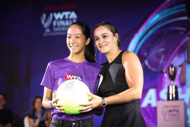 SHENZHEN, CHINA - OCTOBER 25: Ashleigh Barty (R) of Australia attends 2019 WTA, Tennis Damen Finals Shenzhen Gala Evening & Draw Ceremony at Hilton Hotel on October 25, 2019 in Shenzhen, Guangdong Province of China.  Copyright: xVCGx CFP111256401486 