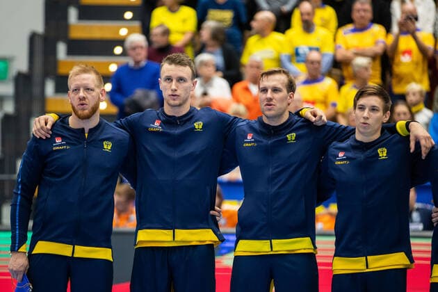 191025 Players of Sweden during the national anthem ahead of the international friendly Handball match between Sweden and Iceland on October 25, 2019 in Kristianstad Photo Mathilda Ahlberg BILDBYRAN Cop 178 bbeng Handboll Handball National team Sweden Island Friendly match,  Copyright: MATHILDAxAHLBERG BB191025BB495