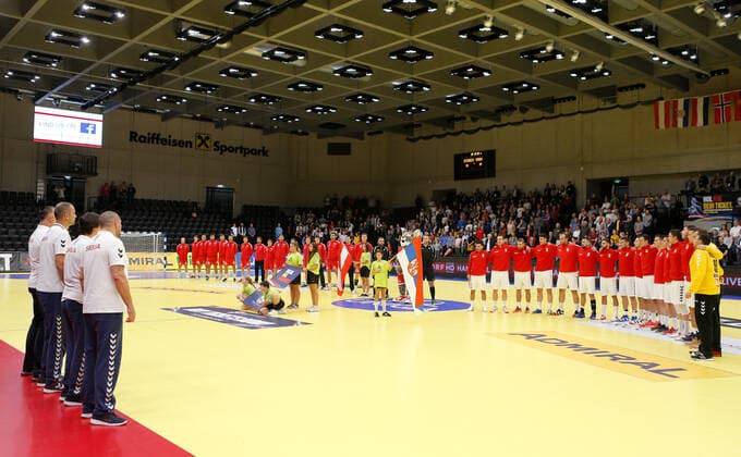 HANDBALL - AUT vs SRB, friendly match GRAZ,AUSTRIA,25.OCT.19 - HANDBALL - OEHB international match, Länderspiel, Nationalmannschaft Austria vs Serbia, test match. Image shows the teams of Austria and Serbia during the national athems. GEPAxpictures xDavidxRodriguez