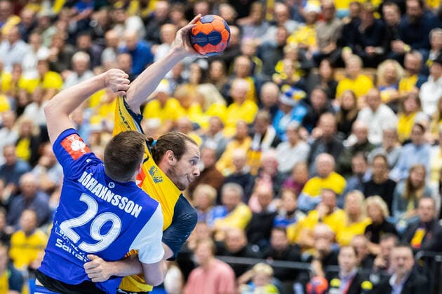 191025 Sveinn Johansson of Iceland and Kim Ekdahl Du Rietz of Sweden during the international friendly Handball match between Sweden and Iceland on October 25, 2019 in Kristianstad Photo Mathilda Ahlberg BILDBYRAN Cop 178 bbeng Handboll Handball National Team Sweden Iceland Friendship friendly friendly match international match Sweden Iceland,  Copyright: MATHILDAxAHLBERG BB191025BB505