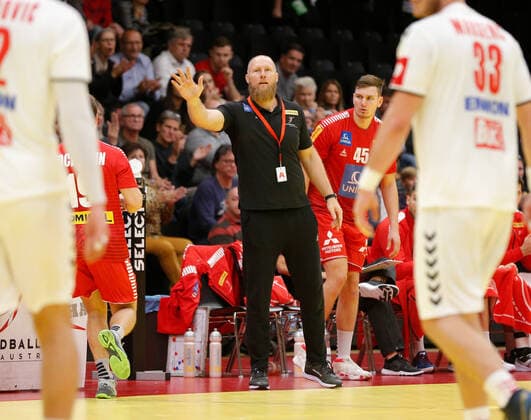 HANDBALL - AUT vs SRB, friendly match GRAZ,AUSTRIA,25.OCT.19 - HANDBALL - OEHB international match, Länderspiel, Nationalmannschaft Austria vs Serbia, test match. Image shows headcoach Ales Pajovic (AUT). GEPAxpictures xDavidxRodriguez