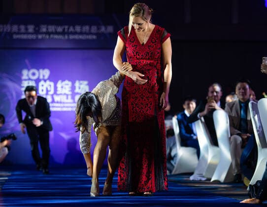 October 25, 2019, Shenzhen, CHINA: Yifan Xu of China & Gabriela Dabrowski of Canada during the draw gala of the 2019 WTA, Tennis Damen Finals tennis tournament 2019 WTA Finals, Tennis, Shenzhen, China, Oct 25 - ZUMAa181 20191025_zaa_a181_115 Copyright: xAFP7x