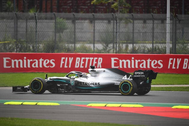 (191026) -- MEXICO CITY, Oct. 26, 2019 -- Mercedes Lewis Hamilton of Britain drives during the second practice session of the Formula One Mexico Grand Prix at the Hermanos Rodriguez Circuit in Mexico City, on Oct. 25, 2019. ) (SP)MEXICO-MEXICO CITY-F1-GRAND PRIX-PRACTICE SESSIONS XinxYuewei 