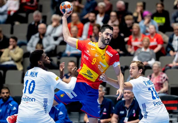 Dika Mem 10 and Valentin Porte 28 of France and Raul Entrerrios 9 of Spain during the men s Handball Golden League Match between France and Spain at Gigantium Arena, Aalborg, Denmark, Saturday Oct 26, 2019 , Aalborg,  Copyright: FotografxRenéxSchütze RenéxSchützex cop104 spdk20191026-142532-L