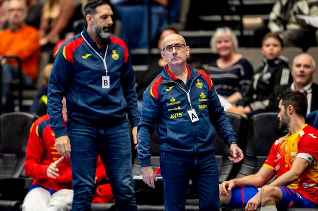 Jordi Ribera Romas of Spain during the mens Handball Golden League Match between France and Spain at Gigantium Arena, Aalborg, Denmark, Saturday Oct 26, 2019 France wins after penalty, Aalborg,  Copyright: FotografxRenéxSchütze RenéxSchützex cop104 spdk20191026-155235-L