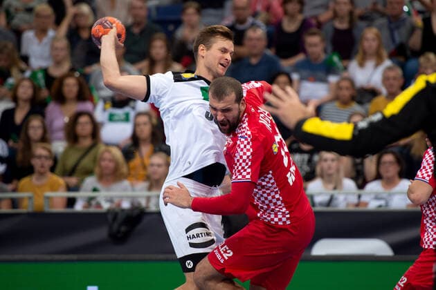 Hanover, Germany 26 10 2019 Day of Handball 2019 International match Germany vs. Croatia L R Fabian Böhm Germany , Zeljko Musa Croatia Hanover Lower Saxony Germany TUI Arena