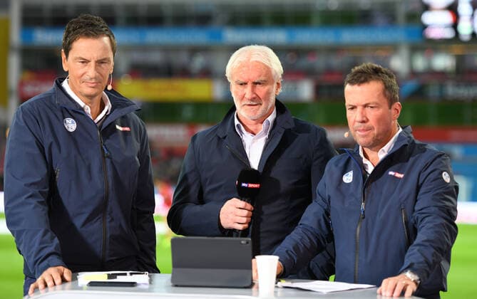 Bayer 04 Leverkusen SV Werder Bremen 26 10 2019 Bayer Leverkusens Managing Director Rudi Völler Mitte with Sky Moderators Sebastian Hellmann li and Lothar Matthäus DFL REGULATIONS PROHIBIT ANY USE OF PHOTOGRAPHS AS IMAGE SEQUENCES AND OR QUASI VIDEO HM