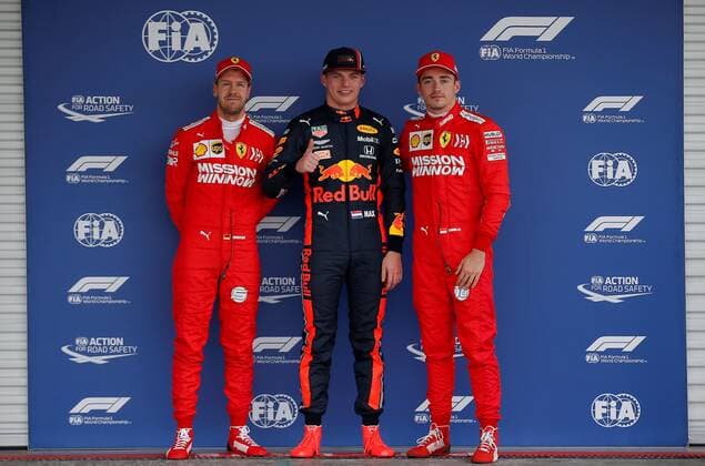 German Formula One driver Sebastian Vettel (L) of the Ferrari team, the Dutch driver Max Verstappen (C) of the Red Bull team and the Monegasque driver Charles Leclerc of the Ferrari team, pose at the end of the qualifying session of the Mexican Grand Prix at the Hermanos Rodríguez Racetrack in Mexico City, Mexico, 26 October 2019. The Grand Prix of Mexico will take place on 27 October. Mexican Formula One Grand Prix !ACHTUNG: NUR REDAKTIONELLE NUTZUNG!  Copyright: xEduardoxVerdugox JJPANA6899 20191027-637077364213025671
