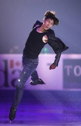 Figure skating, Eiskunstlauf Skate Canada International Keiji Tanaka of Japan performs during the exhibition gala of the Skate Canada International in Kelowna, Canada, on Oct. 27, 2019. He won bronze. 