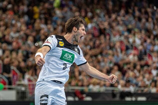 Handball Hannover 26 10 2019 Day of Handball DHB international Germany GER Croatia CRO Uwe Gensheimer Germany, No 03 Jubel