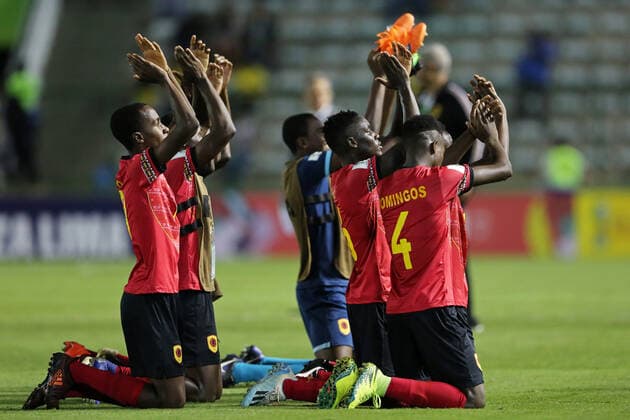 FuÃŸball, U17 WM, Angola - Kanada 29th October 2019; Bezerrao Stadium, Brasilia, Distrito Federal, Brazil; FIFA U-17 World Cup Brazil 2019, Angola versus Canada; Players of Angola celebrate their victory after the match - Editorial Use  ActionPlus12182031 HeulerxAndrey