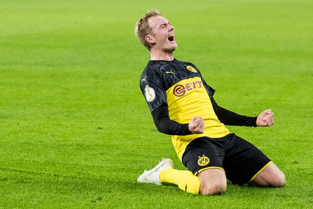 Bilder des Jahres 2019, Sport 10 Oktober Sport Bilder der Tages DFB Pokal, Borussia Dortmund - Borussia Moenchengladbach; 30.10.2019 Julian Brandt (Borussia Dortmund, 19), DFB Pokal, Borussia Dortmund - Borussia Moenchengladbach, Dortmund, SIGNAL IDUNA PARK DFL REGULATIONS PROHIBIT ANY USE OF PHOTOGRAPHS AS IMAGE SEQUENCES AND OR QUASI-VIDEO. *** DFB Cup, Borussia Dortmund Borussia Moenchengladbach 30 10 2019 Julian Brandt Borussia Dortmund, 19 , DFB Cup, Borussia Dortmund Borussia Moenchengladbach, Dortmund, SIGNAL IDUNA PARK DFL REGULATIONS PROHIBIT ANY USE OF PHOTOGRAPHS AS IMAGE SEQUENCES AND OR QUASI VIDEO Copyright: xBEAUTIFULxSPORTS Wunderlx
