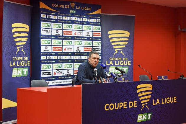 RICHARD DEZIRE (ENTRAINEUR LE MANS) - CONFERENCE DE PRESSE FOOTBALL : Le Mans vs Nice - Coupe de la Ligue - 30 10 2019 AnthonyBIBARD FEP Panoramic 