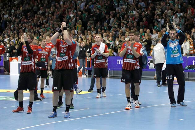31 10 2019, Swiss Life Hall, Hannover, Ligaspiel, 1 League, TSV Hannover Burgdorf vs HSG Nordhorn Lingen, in picture The team of HSG Nordhorn Lingen after the defeat TSV Hannover Burgdorf vs HSG Nordhorn Lingen