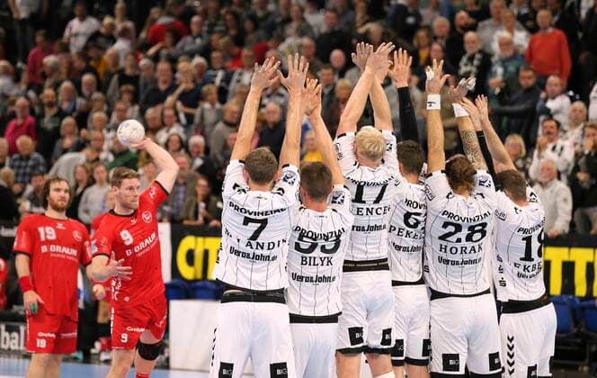 Photo Tobias Reichmann against the THW defensive wall Handball Men 1 Bundesliga at Do 31 10 2019 THW Kiel SG Melsungen 38 26