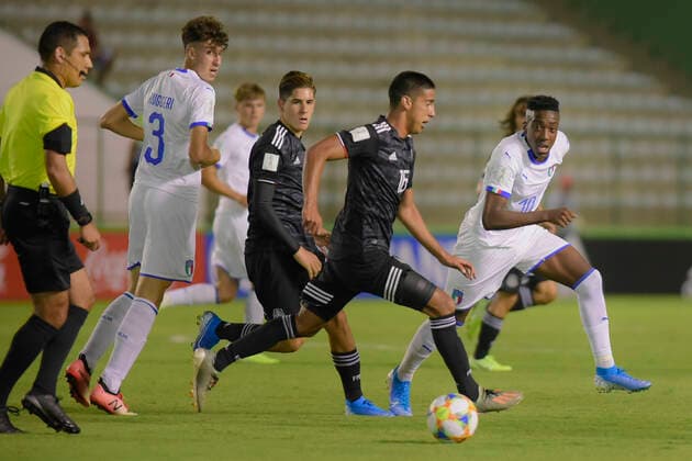 Sub 17 Mexico e Itália BRASÍLIA, DF - 31.10.2019: SUB 17 MEXICO E ITÁLIA - Joel Gomez and Franco Tongya during U17, U 17 Mexico and Italy. Match valid for the FIFA U17 World Cup group stage. Bezerrão Stadium in Brasilia, DF. (Photo: Reinaldo Reginato Fotoarena) x1823542x  ReinaldoxReginato