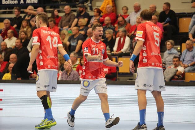 Arnor Thor Gunnarson Bergischer HC, 11 cheers his goal with Max Darj Bergischer HC, 5 at the game TSG Ludwigshafen Friesenheim vs. Bergischer HC in the 1 Handball Bundesliga on 30 10 2019, TSG Ludwigshafen Friesenheim Bergischer HC, Handball, 1 Bundesliga, 30 10 2019 Ludwigshafen Copyright: xEibner-Pressefotox xMichaelxBermelx