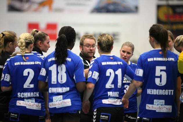 Steffen Birkner coach HSG Blomberg Lippe speaks to his team GER, Handball, DHB Cup Women, Round of 16, HSG Blomberg Lippe against Thueringer HC, 02 11 2019 Blomberg Copyright: xEibner-Pressefotox xJanxStrohdiex EP_JSK