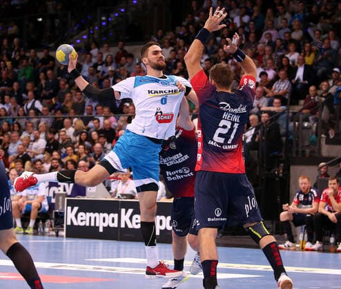 BAU 02 11 2019 Stuttgart Handball TVB Stuttgart vs SG Flensburg Handewitt, Dominik Weiß TVB, left